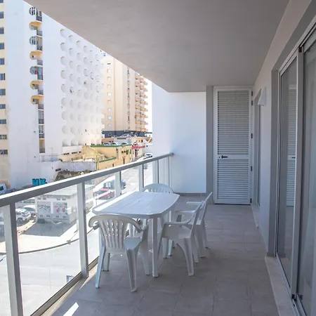 Apartment Elegante Com Garagem E Piscina Na Da Rocha