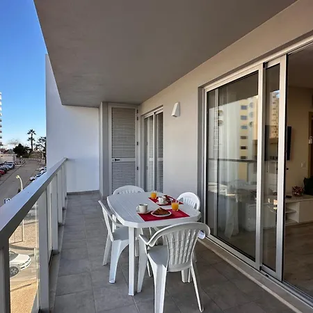 Elegante Com Garagem E Piscina Na Da Rocha Apartment