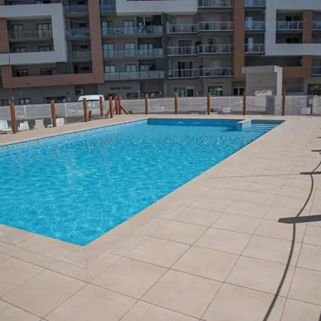 Elite 3f Com Mar, Piscina E Garagem